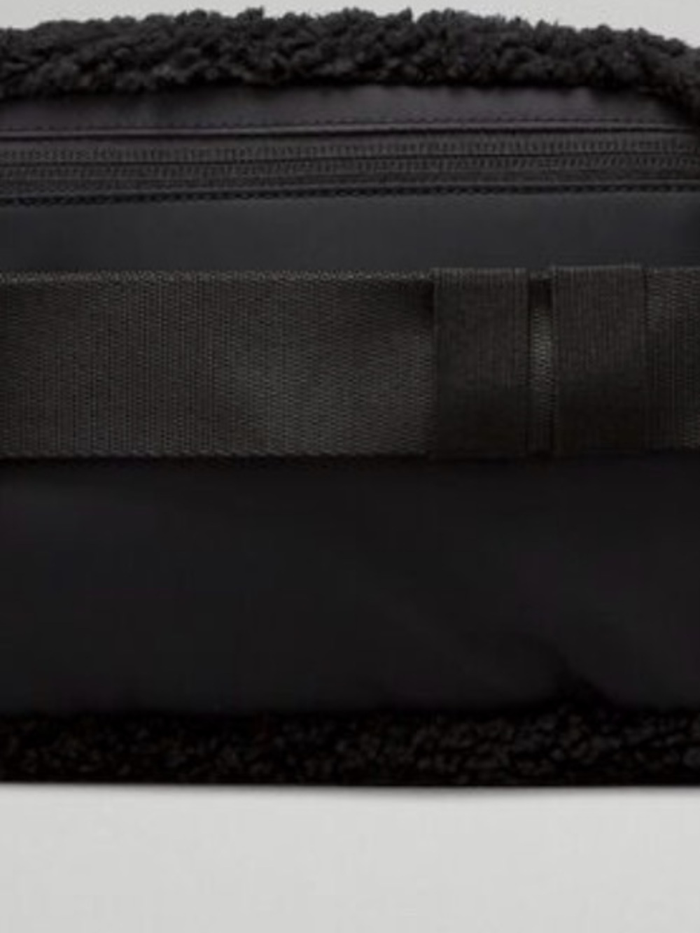 lululemon athletica Black Sherpa Everywhere Belt Bag - Picture 3 of 8